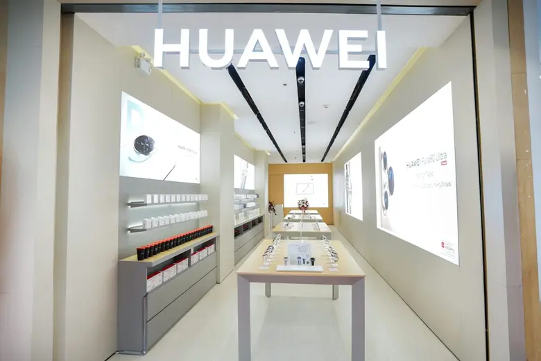 CPW เปิดให้บริการ "HUAWEI Experience Store" สาขา เซ็นทรัล พระราม 3 อย่างเป็นทางการ ชูดีไซน์ร้านโฉมใหม่ ยกระดับประสบการณ์เทคโนโลยีครบวงจร