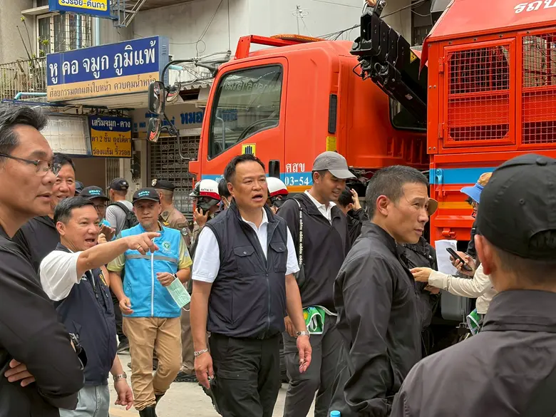 อนุทิน-พัฒนา" เร่งฟื้นฟูสุขาภิบาล-คุณภาพน้ำประปา และจัดการขยะหลังน้ำท่วม เผยพบเด็กเล็กเจ็บป่วยเพิ่ม แนะประชาชนเฝ้าระวังสุขอนามัย