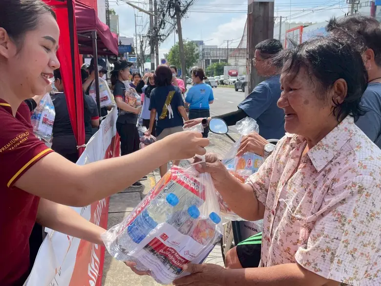 อีซี่มันนี่ กรุ๊ป ลงพื้นที่ช่วยเหลือผู้ประสบอุทกภัยในภาคใต้ มอบถุงยังชีพกว่า 3,000 ชุด พร้อมมาตรการช่วยเหลือพิเศษ