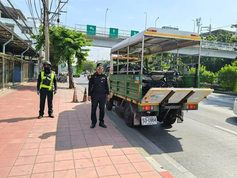 เขตบางแคเข้มกวดขันวินัยวินรถจักรยานยนต์รับจ้าง ย้ำจับ-ปรับจริง ลงสถิติแอปฯ "วินวิน" จ่อพักใบอนุญาตฯ