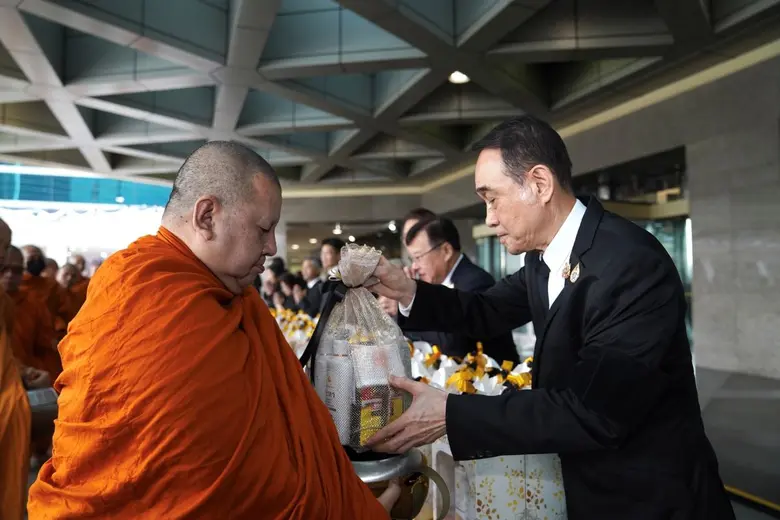 กลุ่มเอสซีบีเอกซ์จัดพิธีตักบาตรถวายพระราชกุศลปัญญาสมวาร แด่สมเด็จพระนางเจ้าสิริกิติ์ พระบรมราชินีนาถ พระบรมราชชนนีพันปีหลวง