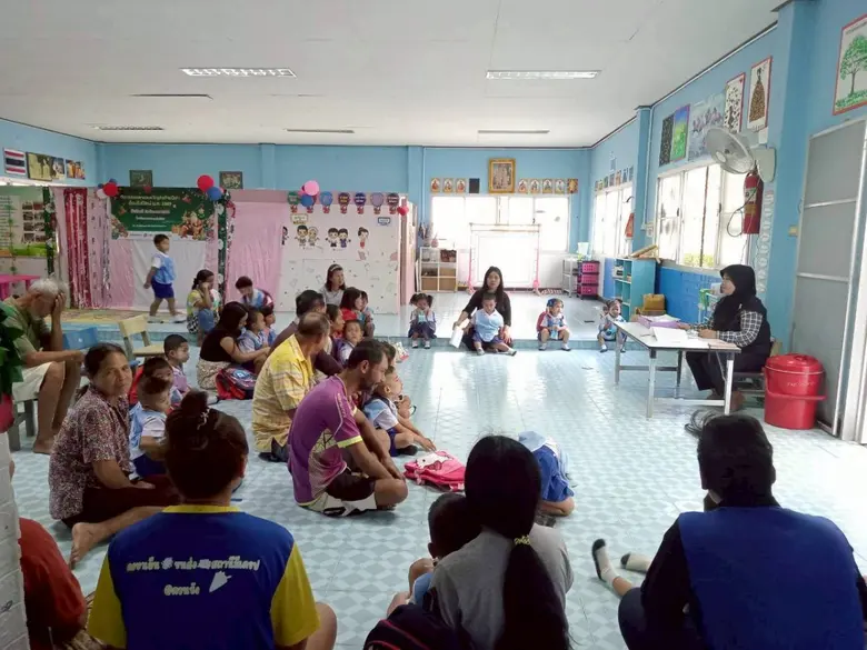 ศพด.บ้านโคกว่าว เปิดปฏิบัติการ "เปลี่ยนมือถือเป็นมือแม่" ขับเคลื่อน "ครอบครัว 3 ดี" กู้คืนช่วงเวลาทองเด็กปฐมวัยห่างไกลหน้าจอ