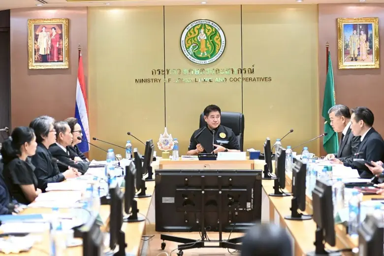 "ร้อยเอก ธรรมนัส" เดินหน้าโมเดลรวมหนี้ครูบำนาญไว้ที่ ธ.ก.ส. ชูตั้งสหกรณ์กลาง-ลดดอกเบี้ยพิเศษ ช่วยลูกหนี้วิกฤตคืนความสุขหลังเกษียณ