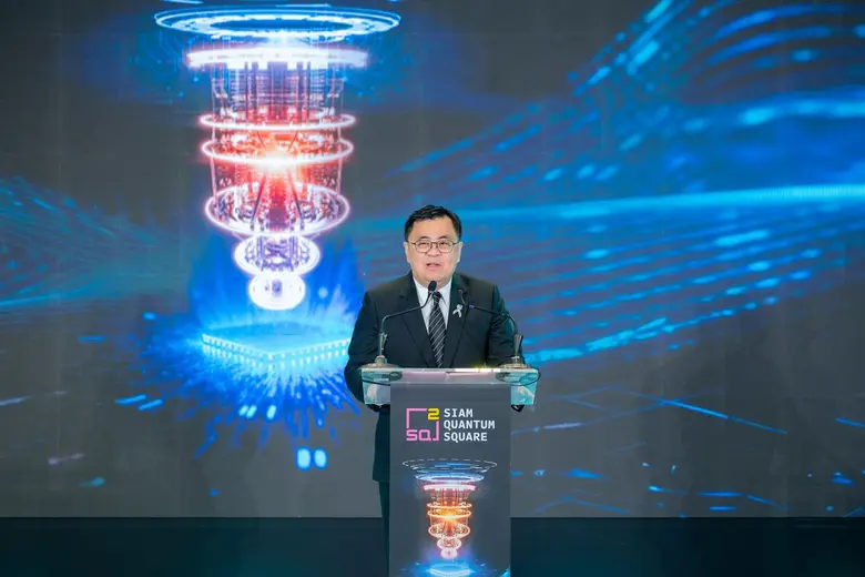 จุฬาฯ เปิดตัว "ศูนย์สยามควอนตัมสแควร์" ดันไทยขึ้นแท่นฮับระดับภูมิภาค พร้อมจับมือ "IBM-บัณฑิตวิทยาลัย-QTFT" พัฒนาหลักสูตร เตรียมความพร้อมภาคธุรกิจไทยสู่ยุคควอนตัม