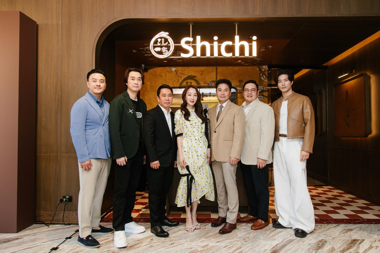 "ตู่ ปิยวดี" เปิดตัว Shichi Sathorn นิยามใหม่ของ Modern Japanese Luxury บนย่านสาทร "ริว วชิรวิชญ์" พร้อมด้วย 3 สาววง Blyss "ลิซ่า-แคนดี้-นีญ่า" ร่วมแสดงความยินดี