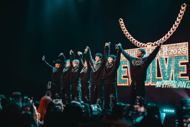 PSYCHIC FEVER ระเบิดเวทีร้อนแรงดังไฟเยอร์!!