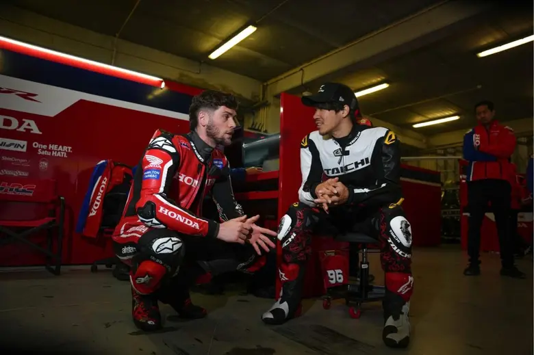 ลุ้นคัมแบ็คสนามหน้า! Honda HRC คอนเฟิร์ม "ก้อง-สมเกียรติ" พลาด เวิลด์ ซูเปอร์ไบค์ สนามแรก พร้อมส่ง "นากาชิม่า" บิดแทน