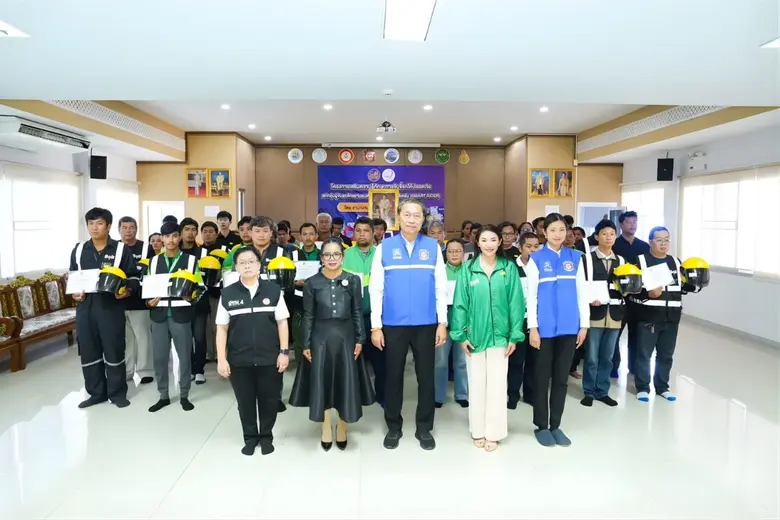 โบลท์ (Bolt) เดินหน้าส่งเสริมนโยบายขับขี่ปลอดภัย ร่วมกรมการขนส่งทางบก และ คศป. จัดอบรม "SMART RIDER" ยกระดับความปลอดภัยผู้ขับขี่