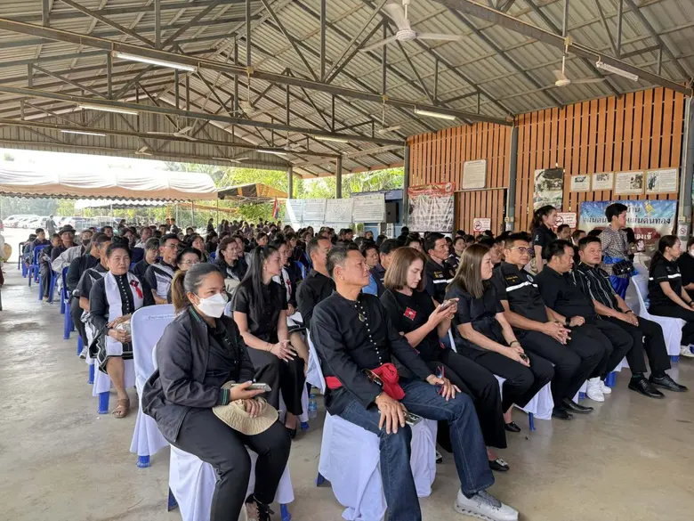 รณรงค์ไถกลบตอซัง สร้างดินยั่งยืน ฟื้นสิ่งแวดล้อม