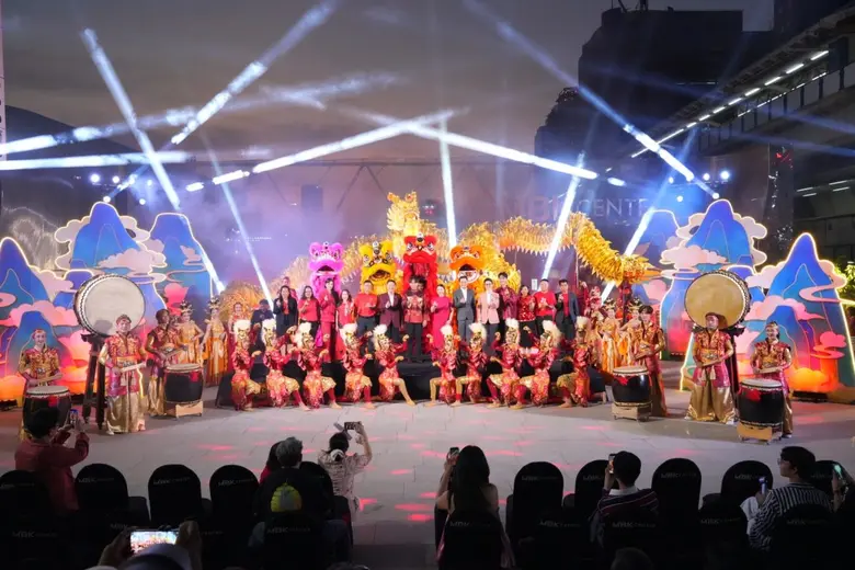 MBK Center เปิดการแสดงสุดตระการตา "The Empire of Fire Horses" ฉลองตรุษจีนยิ่งใหญ่ใจกลางกรุง