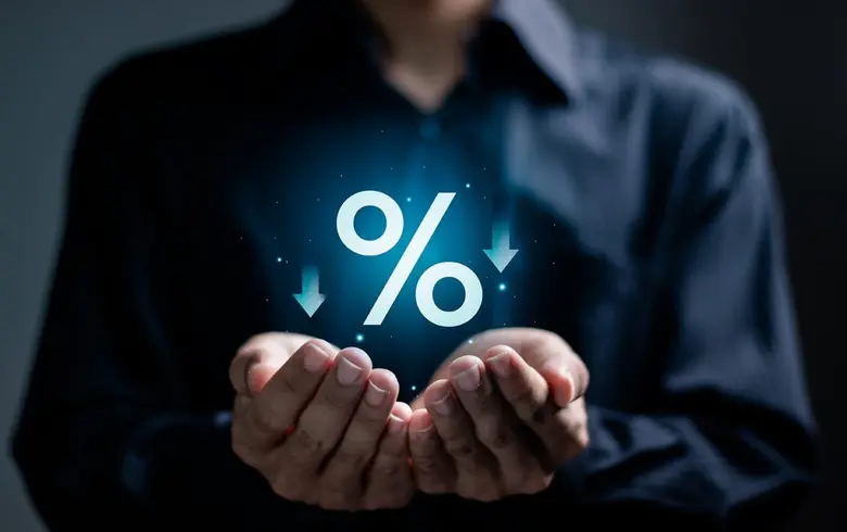 กนง. ลดดอกเบี้ยมาที่ 1% เร็วกว่าที่ตลาดคาดและมีแนวโน้มคงดอกเบี้ยต่ำต่อเนื่อง โดยพร้อมลดเพิ่มเติมหากเศรษฐกิจแย่กว่าที่ประเมินไว้