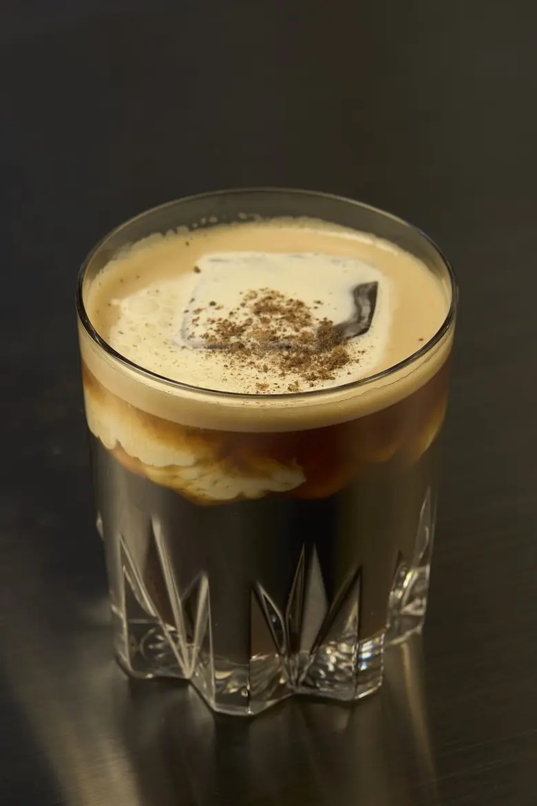 K-BAR บาร์ลับในป่าใหญ่ ที่เปิดให้บริการเพียงเดือนละครั้ง! สัมผัสประสบการณ์ฮีลใจใน Khao Yai Art Forest ที่ออกแบบมาอย่างลงตัว