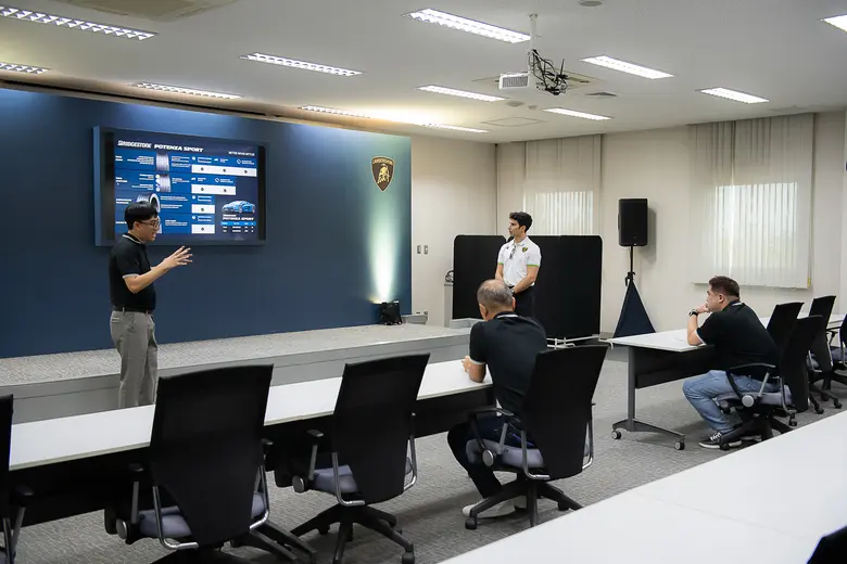 Bridgestone ตอกย้ำพันธมิตรระดับโลกกับ Automobili Lamborghini เปิดประสบการณ์ขับขี่เร้าใจสุดเอ็กซ์คลูซีฟให้ลูกค้า "Lamborghini Temerario"