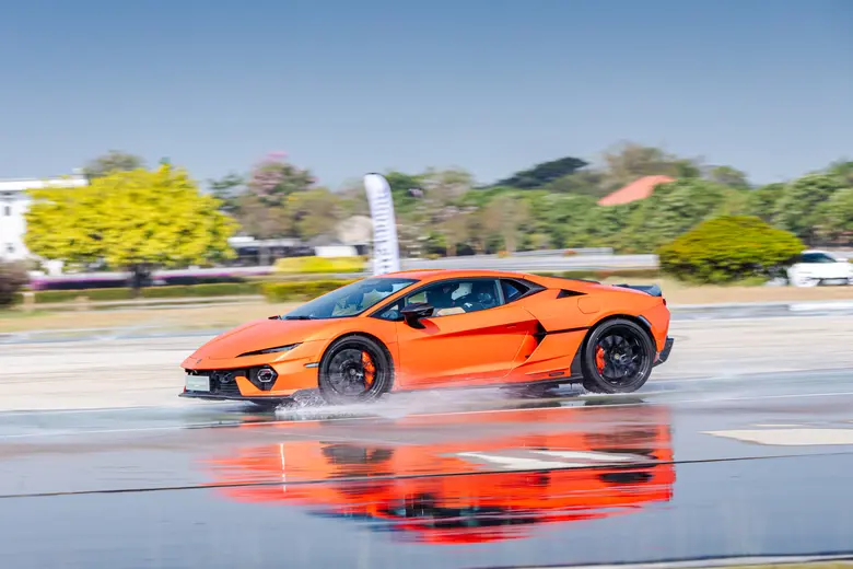 Bridgestone ตอกย้ำพันธมิตรระดับโลกกับ Automobili Lamborghini เปิดประสบการณ์ขับขี่เร้าใจสุดเอ็กซ์คลูซีฟให้ลูกค้า "Lamborghini Temerario"