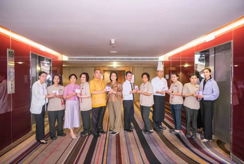 พลังสตรีขับเคลื่อนองค์กร เซ็นทารา แกรนด์ ลาดพร้าว จัดกิจกรรม "Give To Gain" ฉลองวันสตรีสากล