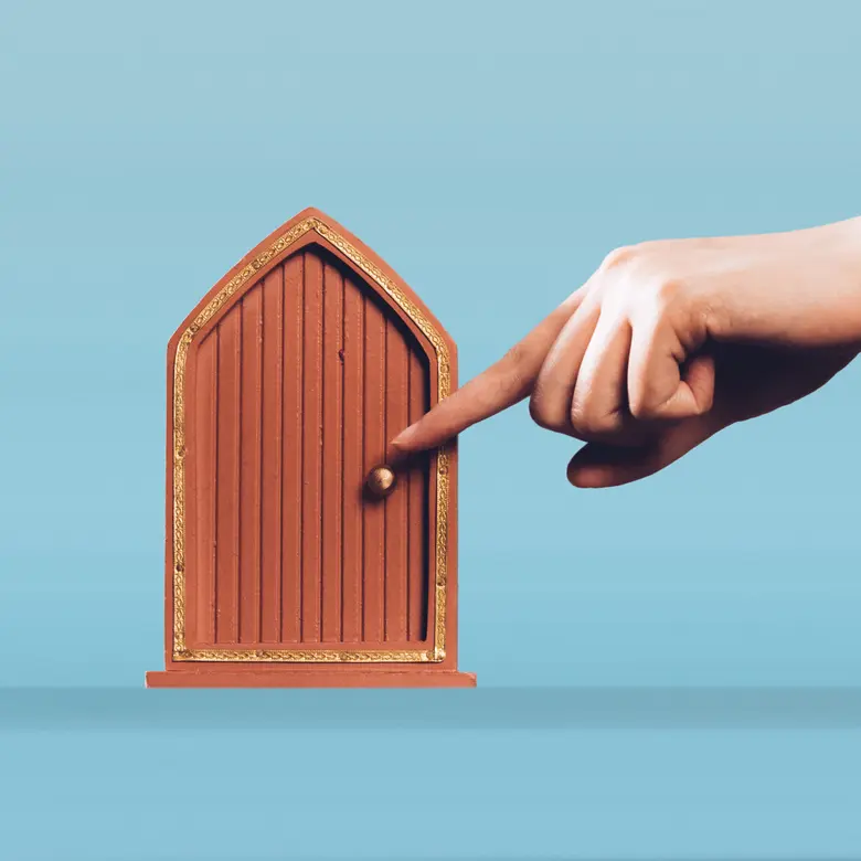 almost monday ส่งเพลงฮีลใจ "leaving is easy" ให้ทุกคนก้าวข้ามความเจ็บปวดจากการสูญเสีย อีกด้านหนึ่งของวงทริโออินดี้ป็อป ที่ถ่ายทอดอารมณ์เศร้าแต่เต็มไปด้วยความหวังได้เป็นอย่างดี