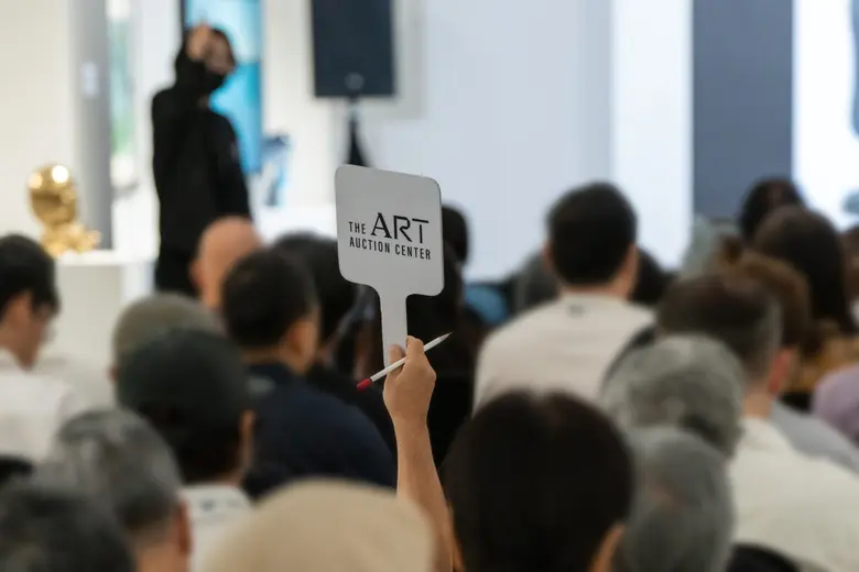 รันวงการประมูลงานศิลป์! The Art Auction Center สร้างปรากฏการณ์ใหม่ "Art Department" ทุบสถิติการประมูล นักสะสมร่วมงานเนืองแน่น!