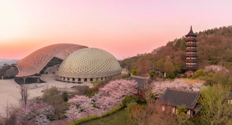 ชวนสัมผัส "ภูเขาหนิวโส่วซาน" นครหนานจิง เพลิดเพลินกับธรรมชาติ วัฒนธรรม และการท่องเที่ยวเชิงสุขภาพ