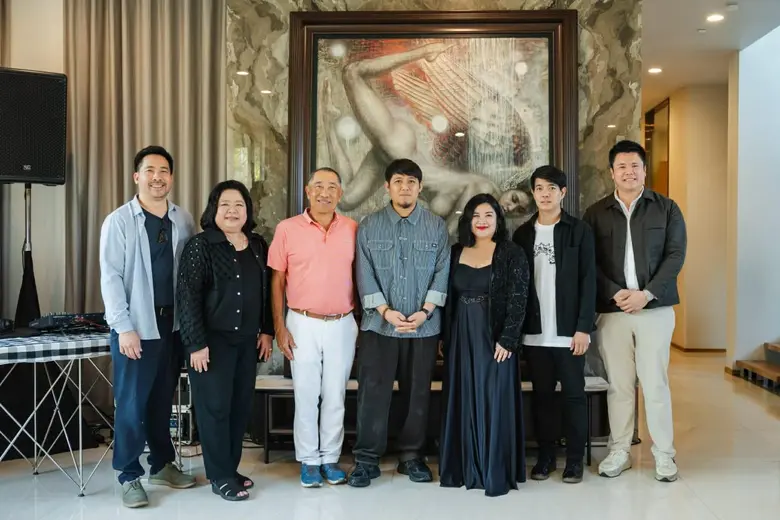 ชาญอิสสระ เปิดบ้านโชว์งานศิลป์ THE COLLECTOR