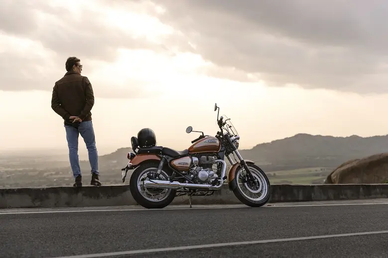 Royal Enfield เปิดตัว Meteor 350 'Sundowner Orange' Special Edition ครั้งแรกในไทย ณ งาน Motor Show 2026