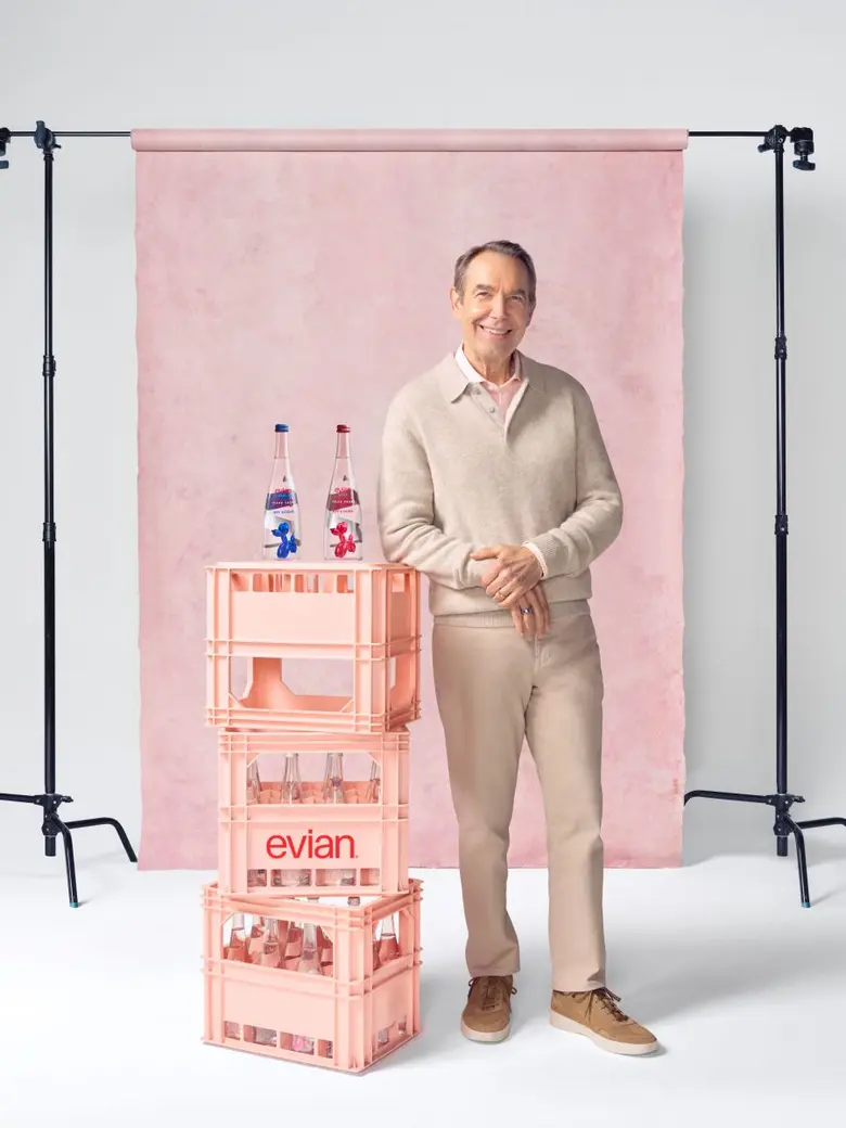 evian(R) เฉลิมฉลองครบรอบ 200 ปี ร่วมมือกับ 'เจฟฟ์ คูนส์'รังสรรค์ขวดลิมิเต็ด พร้อมมอบประสบการณ์ด้านไฟน์ไดนิ่งทั่วเอเชียแปซิฟิก