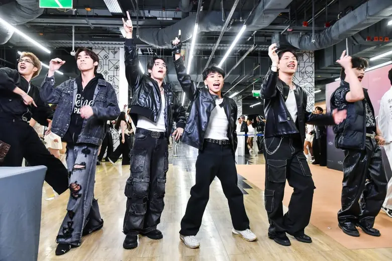 MRT ผนึกกำลัง THE 52 ARENA เปิดสถานีความสุข ส่งต่อความมันส์! จัดเต็มโปรเจกต์ "Artist of The Month" ดัน 52 ศิลปินหน้าใหม่สู่เวที T-POP ตลอดปี 2026