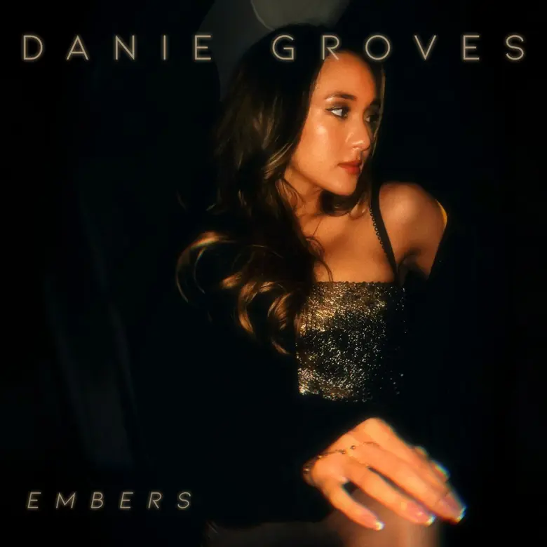 "ดานี่ โกรฟส์" (Dani Groves) เปิดตัวในฐานะศิลปินเต็มตัว ส่งซิงเกิ้ล R&amp;B กลิ่นอายลอนดอน "EMBERS" ถ่ายทอดความรักที่ต้องปล่อยม