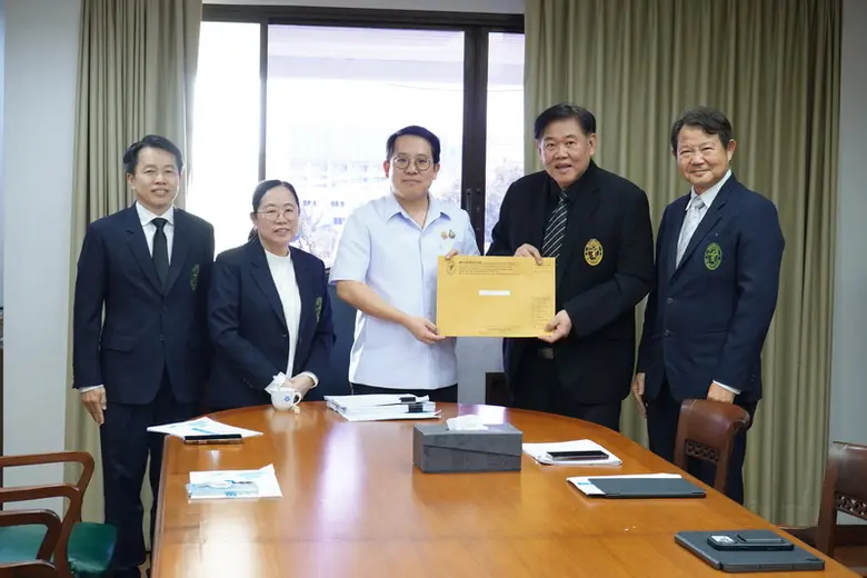 สภาเภสัชกรรม ยื่นข้อเสนอต่อ รมว.สาธารณสุข ปรับปรุงระบบจ้างงานและค่าตอบแทนเภสัชกร ลดภาวะสมองไหล-เพิ่มประสิทธิภาพการดูแลประชาชน