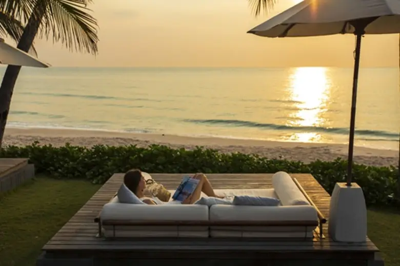 กรุ่นกลิ่นไอทะเล สายลมและแสงแดด พักผ่อนอย่างสมบูรณ์แบบกับ "Breezy Bliss" ณ โรงแรมเคปนิทรา หัวหิน