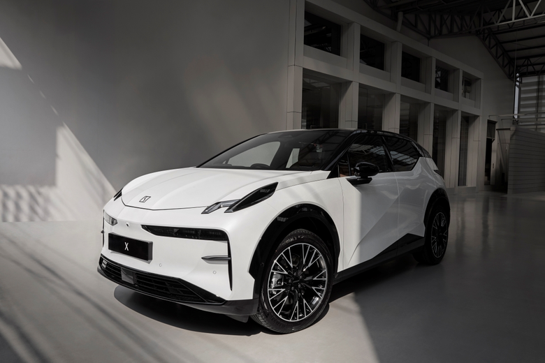 ZEEKR ใส่ใจทุกการเดินทางช่วงเทศกาลสงกรานต์ แนะนำการเตรียมความพร้อมรถ EV เพื่อการเดินทางอย่างมั่นใจและปลอดภัย