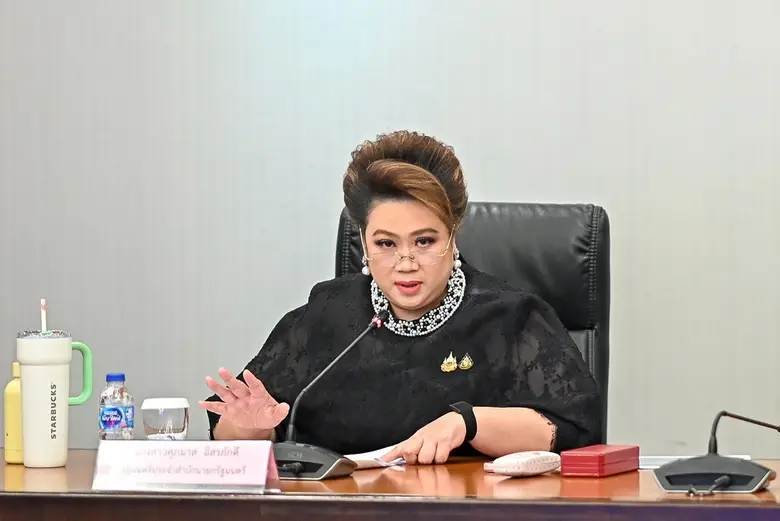"ศุภมาส" มอบ "ประเดิมชัย-พัชรินทร์" ติดตามเคส "โซลาร์เซลล์ไม่ได้มาตรฐาน" หลังร่วมวงหารือพลังงาน-สมอ.-สคบ. เตรียมยกระดับอุปกรณ์โซลาร์เซลล์เป็น "สินค้าควบคุมฉลากเป็นการเฉพาะ"