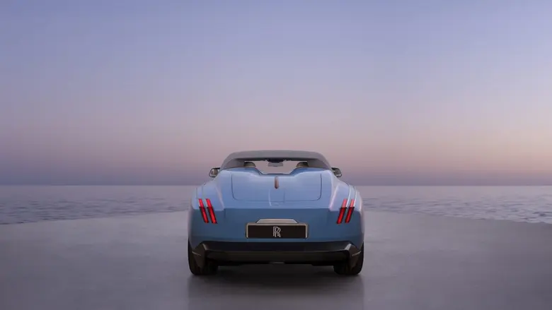 โรลส์-รอยซ์ นำเสนอ 'โปรเจ็กต์ ไนติงเกล' ยนตรกรรมระดับ COACHBUILD COLLECTION ผลิตจำกัด 100 คันทั่วโลก
