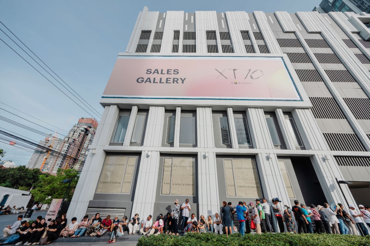 แรงเกินต้าน! แสนสิริทุบสถิติใหม่ XT 10 Ekkamai คนต่อคิวข้ามสัปดาห์ โกยยอดพรีเซล 2 วันแรกทะลุ 2,000 ล้าน!