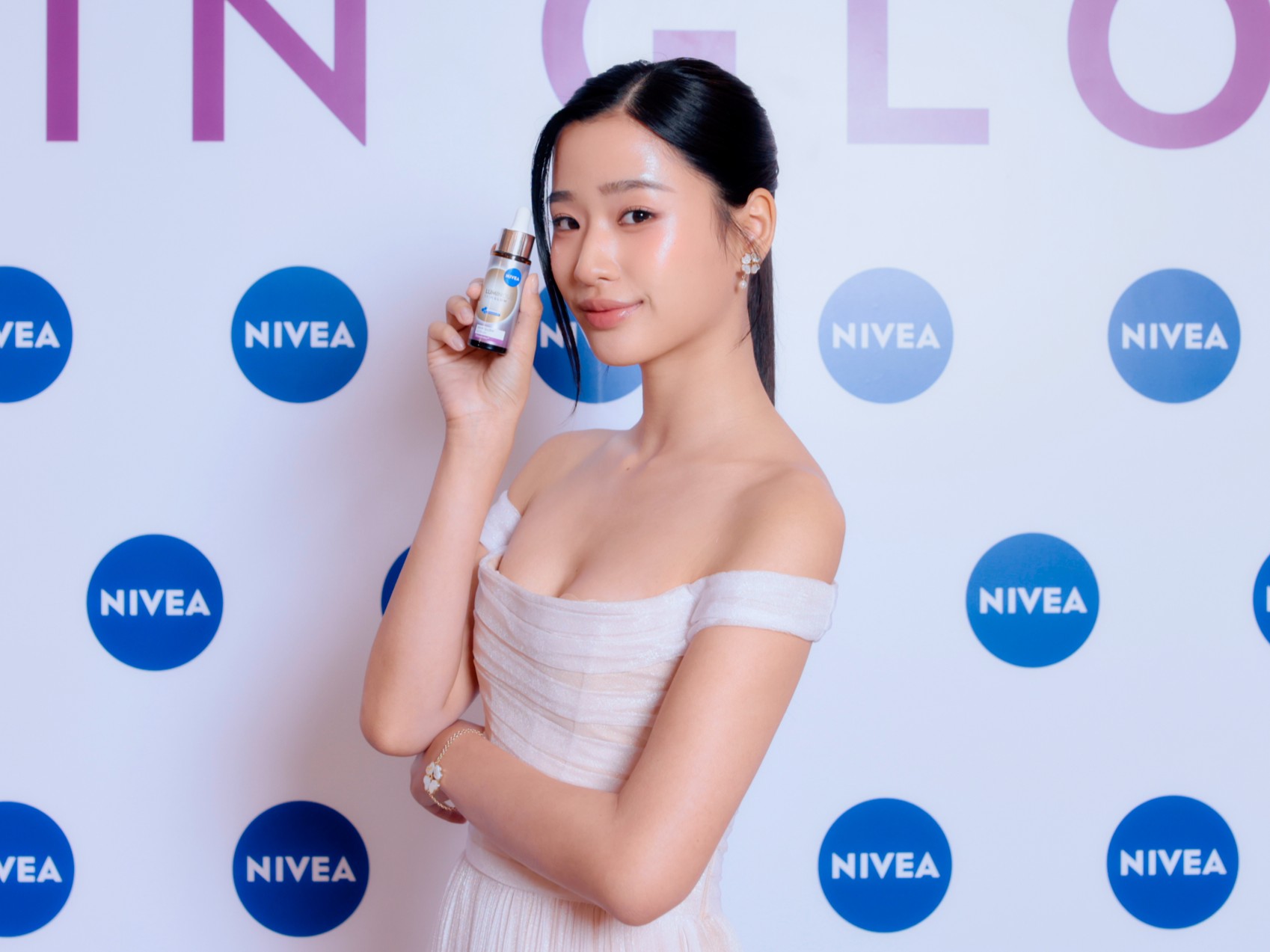 เปิด 4 ขั้นตอน ผิวดูกระจ่างใสไร้จุดด่างดำ ด้วยพลัง "ไทอามิดอล" จาก NIVEA LUMINOUS SKIN GLOW