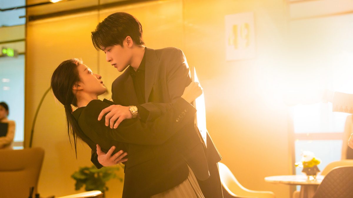 "ถานเจี้ยนซื่อ" ควงคู่ "หวังฉู่หรัน" เสิร์ฟเคมีชวนตกหลุมรัก ในซีรีส์โรแมนติก-คอเมดี้กระแสแรง "เมื่อรักส่องประกาย (Love Has Fireworks)" รับชมได้แล้ววันนี้ที่ WeTV