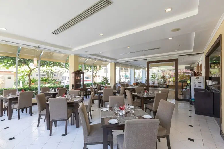 เอาใจ "Meat Lover" กับบุฟเฟ่ต์อิ่มไม่อั้น "Steak Night Buffet Dinner" ห้องอาหารแคลิฟอร์เนีย สเต็ก ณ โรงแรมคลาสสิค คามิโอ ศรีราชา