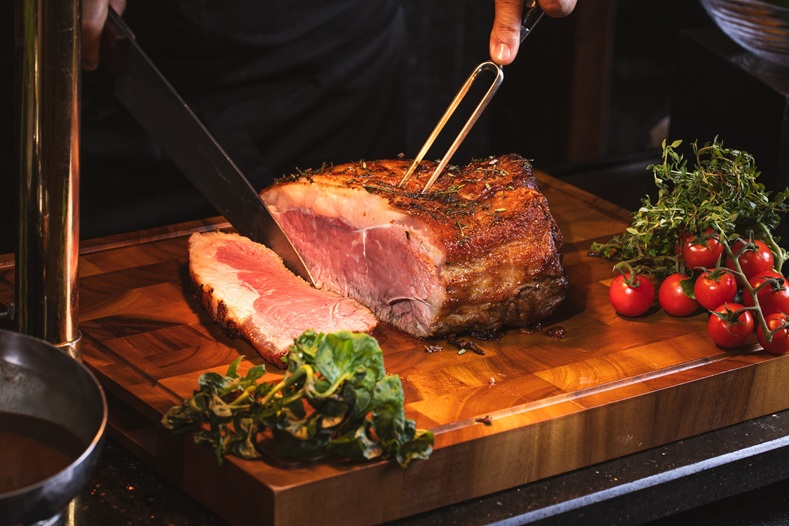 เอาใจ "Meat Lover" กับบุฟเฟ่ต์อิ่มไม่อั้น "Steak Night Buffet Dinner" ห้องอาหารแคลิฟอร์เนีย สเต็ก ณ โรงแรมคลาสสิค คามิโอ ศรีราชา