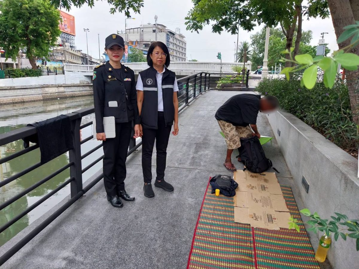 เขตบางรัก จัดระเบียบคนไร้บ้านริมคลองผดุงกรุงเกษม พร้อมส่งต่อบ้านอิ่มใจดูแล-พัฒนาคุณภาพชีวิต