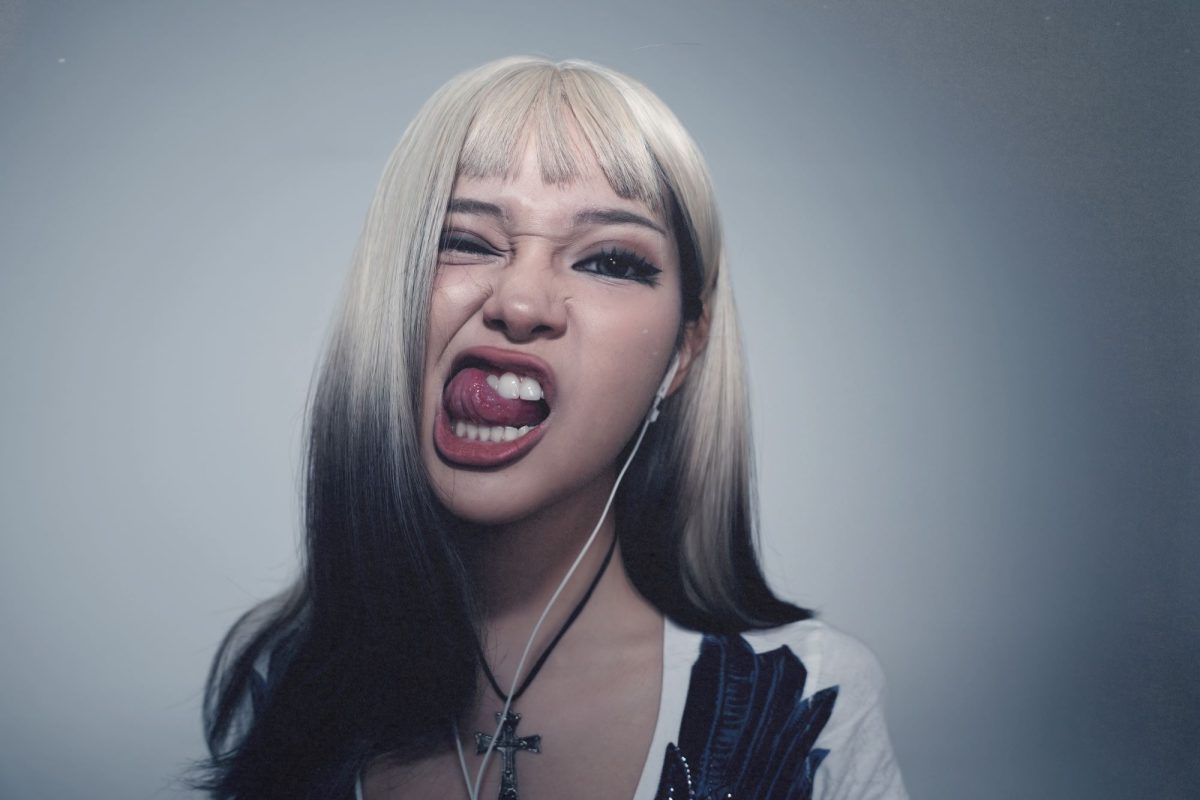 Janine Berdin ส่งเพลงใหม่ "PROMISE..!!!" สานต่อความปังจากเพลงไวรัลที่สายโวคอลแห่คัฟเวอร์ ยืนยันสถานะป็อปสตาร์ดาวรุ่งมาแรงจากฟิลิปปินส์ ที่น่าจับตามองมากที่สุดในขณะนี้
