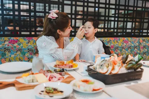 วันแม่ปีนี้ ชวนคุณแม่มาอิ่มอร่อยกับมื้อพิเศษ พร้อมใช้เวลาคุณภาพกับครอบครัว