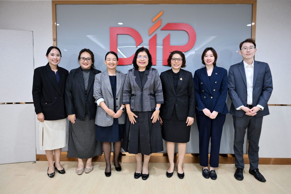 กรมทรัพย์สินทางปัญญา ผนึกกำลัง เจ้าของสิทธิ แพลตฟอร์มออนไลน์ ยกระดับกลไกคุ้มครองทรัพย์สินทางปัญญา - ปราบละเมิดฯ บนอินเทอร์เน็ต สร้างบริบทการค้าออนไลน์ที่เป็นธรรม