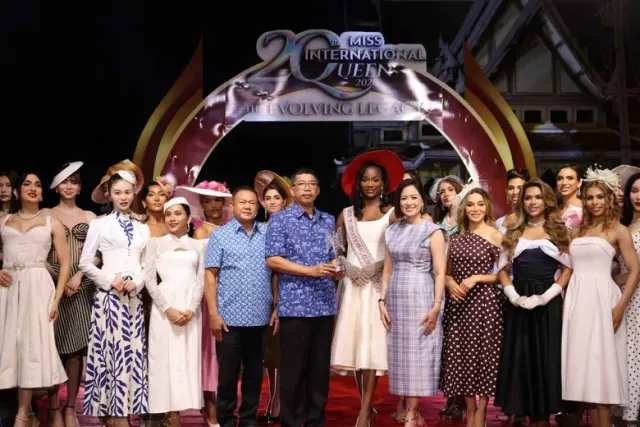 หัวหินสดใสเป็นพิเศษ! 27 สาวงาม Miss International Queen(R) 2026 นั่งรถไฟขบวนพิเศษ เปิดทริปแฟชั่น-ธรรมชาติ-Wellness ริมทะเล