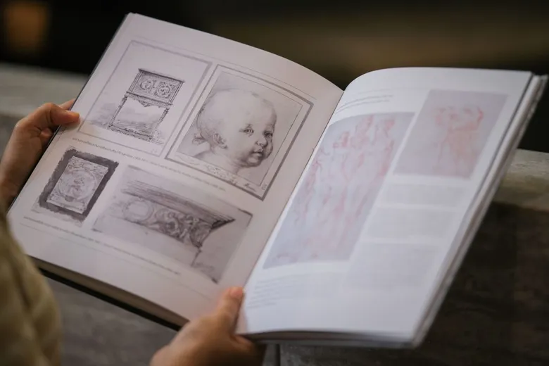 ท่าพิพิธภัณฑ์เปิดตัวหนังสือ "เหรียญที่ระลึกโดย ศิลป์ พีระศรี" Unseen Silpa รวมผลงานที่ไม่เคยเปิดเผยจากทุกสมัย!