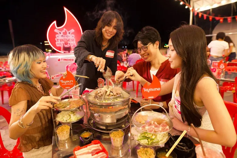 "Tinder(R)" ชวนทุกคนมา "หมูกะเทอ Party" มิติใหม่ของการกินหมูกระทะ ชวนเพื่อนมาร่วมสนุกหรือเปิดโอกาสทำความรู้จักเพื่อนใหม่ในชีวิตจริง
