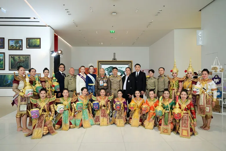 พิพิธภัณฑ์บ้านดำ ผนึกกำลัง กรมราชทัณฑ์ และไอคอนสยาม จัดพิธีเปิดยิ่งใหญ่ "พลังแห่งศิลป์เหนือพันธนาการ" (The Power of Art Beyond Barriers)