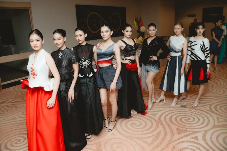 Mika, 17, and Chayanna Siripirom bring Thai beliefs to contemporary silk