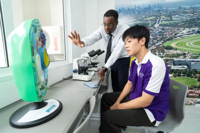 St. George's University and Westminster College Bangkok Expand Pathway to International Medical Education for Students in Thailand