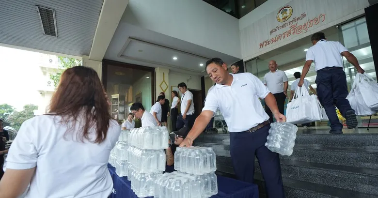 GULF สานต่อภารกิจ 'GULF Care' ช่วยเหลือผู้ประสบภัยน้ำท่วม จากกรุงเทพฯ สู่ 4 ภูมิภาค เดินหน้ามอบถุงยังชีพเพิ่มอีก 15,000 ชุด บรรเทาความเดือดร้อนใน 16 จังหวัด