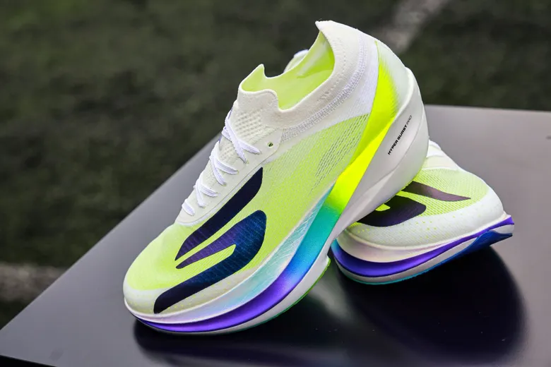 SKECHERS พาทุกคนก้าวข้ามขีดกำจัด พร้อมทำลายสถิติในทุกการแข่งขันด้วย SKECHERS AERO ELITE