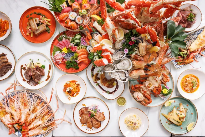 สายซีฟู้ดห้ามพลาดฟินแบบจัดเต็มกับพรีเมียมแกรนด์บุฟเฟต์อาหารนานาชาติมื้อค่ำ ณ ห้องอาหารเวนติซี ชั้น 24 โรงแรมเซ็นทาราแกรนด์ฯ